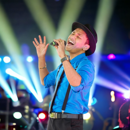 Jake Dennis Performer